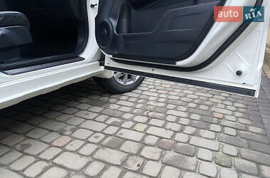 Внедорожник / Кроссовер Honda CR-V 2011 в 