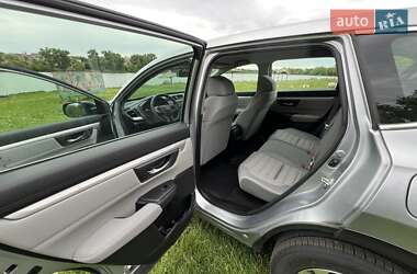 Внедорожник / Кроссовер Honda CR-V 2019 в 