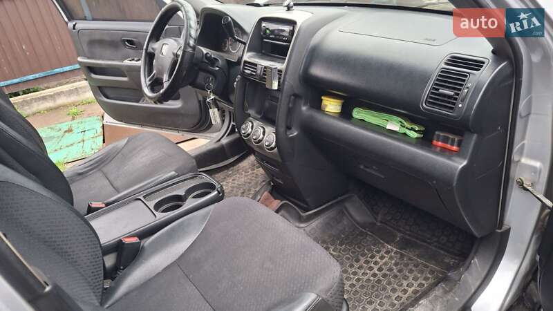 Внедорожник / Кроссовер Honda CR-V 2003 в Киеве