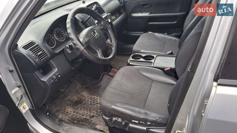 Внедорожник / Кроссовер Honda CR-V 2003 в Киеве