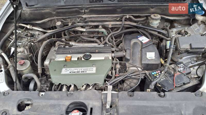 Внедорожник / Кроссовер Honda CR-V 2003 в Киеве