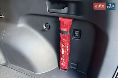 Позашляховик / Кросовер Honda CR-V 2014 в 