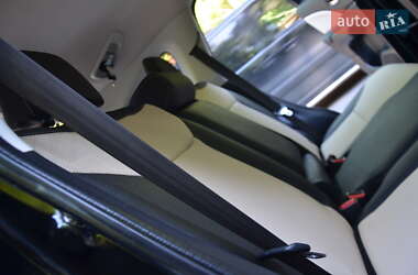 Внедорожник / Кроссовер Honda CR-V 2014 в 