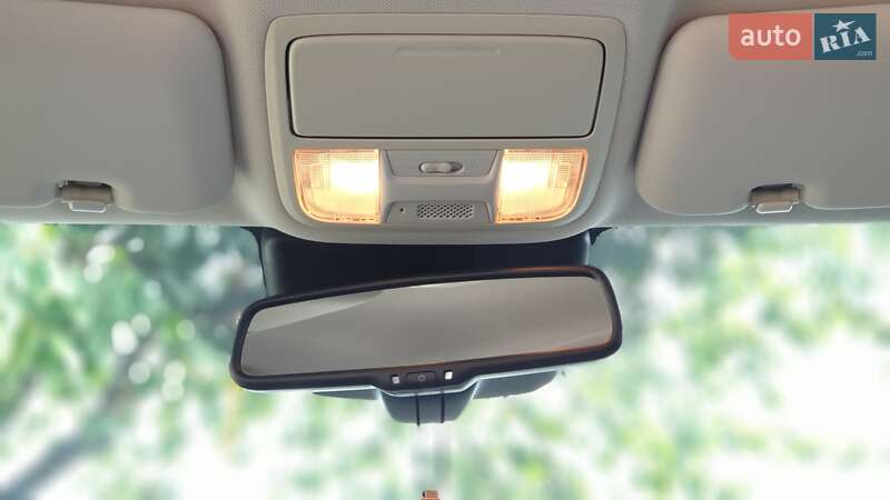 Позашляховик / Кросовер Honda CR-V 2013 в Чернівцях