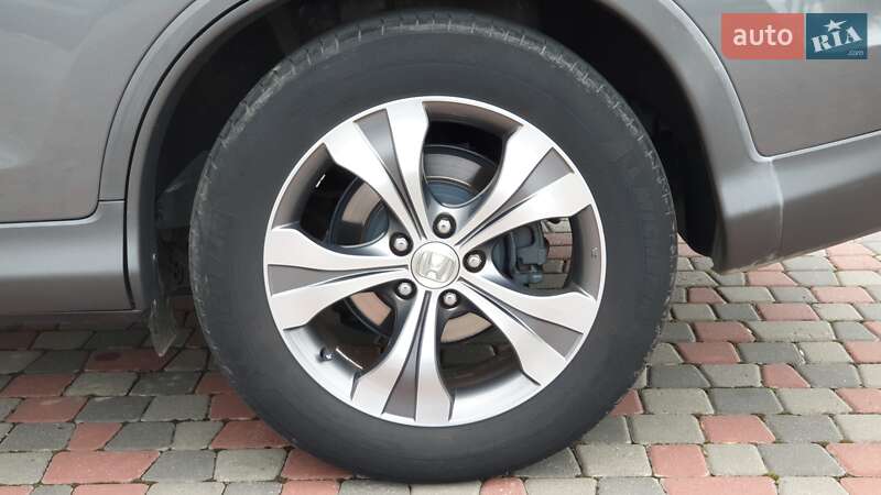 Позашляховик / Кросовер Honda CR-V 2013 в Чернівцях