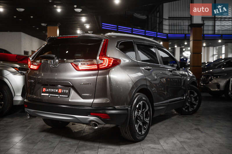 Внедорожник / Кроссовер Honda CR-V 2019 в Ужго��оде