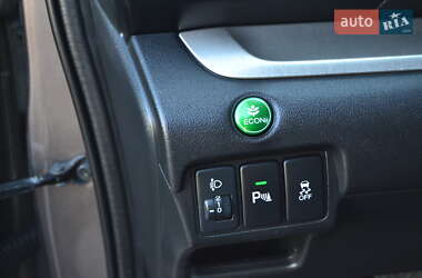 Внедорожник / Кроссовер Honda CR-V 2014 в 