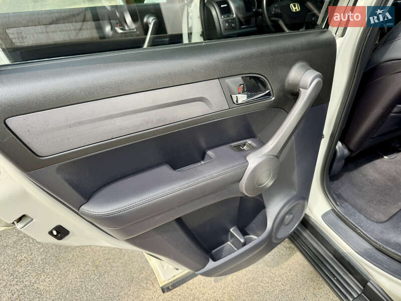 Внедорожник / Кроссовер Honda CR-V 2008 в Киеве