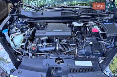 Внедорожник / Кроссовер Honda CR-V 2018 в 