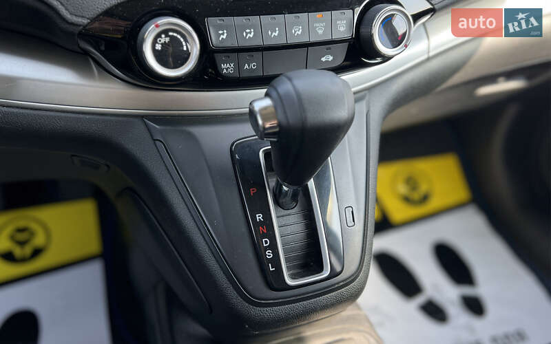 Внедорожник / Кроссовер Honda CR-V 2015 в Львове
