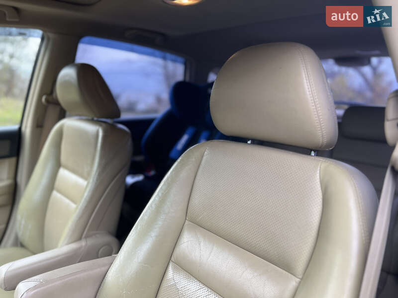 Внедорожник / Кроссовер Honda CR-V 2007 в Могилев-Подольске