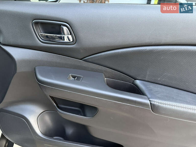 Внедорожник / Кроссовер Honda CR-V 2014 в Львове