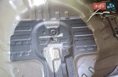 Позашляховик / Кросовер Honda CR-V 2014 в 