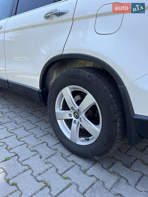 Внедорожник / Кроссовер Honda CR-V 2010 в Черновцах