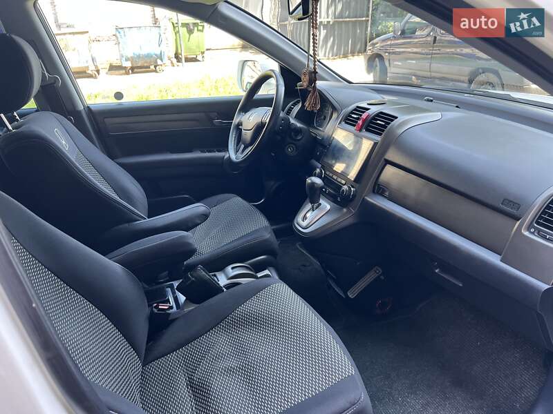 Внедорожник / Кроссовер Honda CR-V 2010 в Черновцах