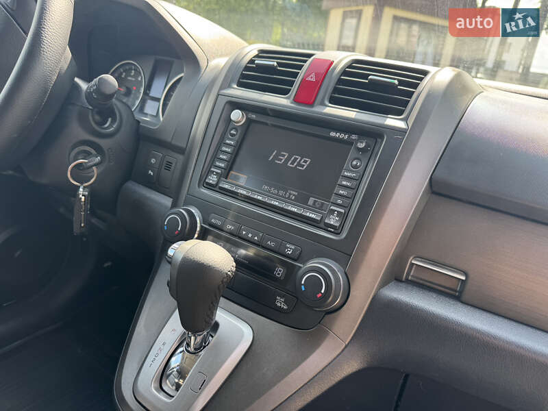 Внедорожник / Кроссовер Honda CR-V 2011 в Стрые