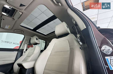 Позашляховик / Кросовер Honda CR-V 2022 в 