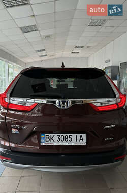 Позашляховик / Кросовер Honda CR-V 2022 в 