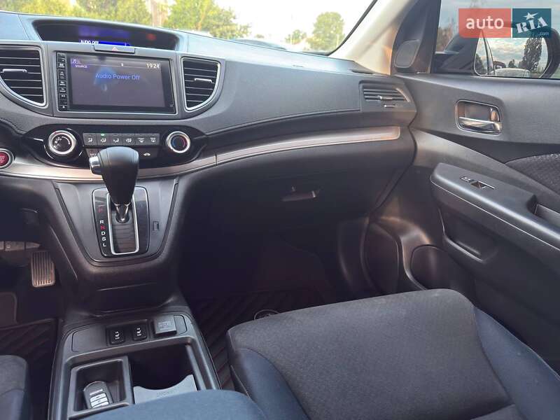 Внедорожник / Кроссовер Honda CR-V 2015 в Харькове
