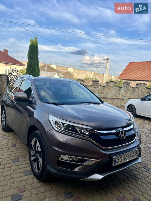Внедорожник / Кроссовер Honda CR-V 2015 в 