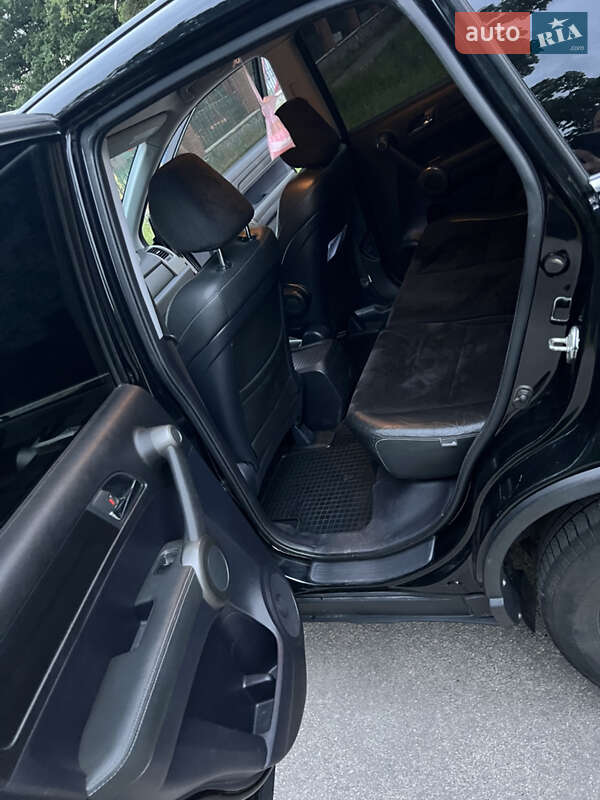 Внедорожник / Кроссовер Honda CR-V 2011 в Краснограде
