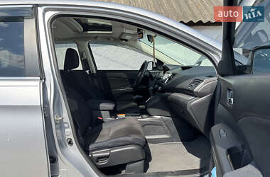 Внедорожник / Кроссовер Honda CR-V 2015 в 