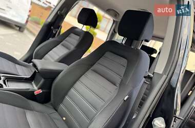 Внедорожник / Кроссовер Honda CR-V 2019 в 