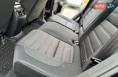 Внедорожник / Кроссовер Honda CR-V 2019 в 