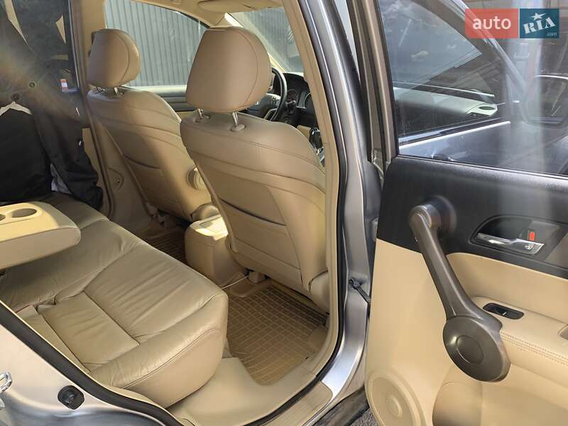 Внедорожник / Кроссовер Honda CR-V 2008 в Харькове
