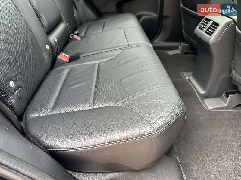 Внедорожник / Кроссовер Honda CR-V 2012 в Ровно