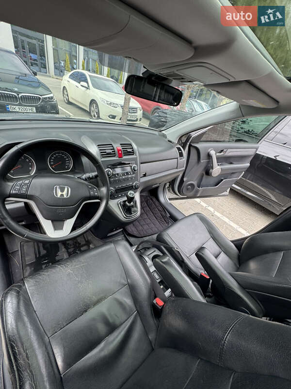 Внедорожник / Кроссовер Honda CR-V 2007 в Ровно