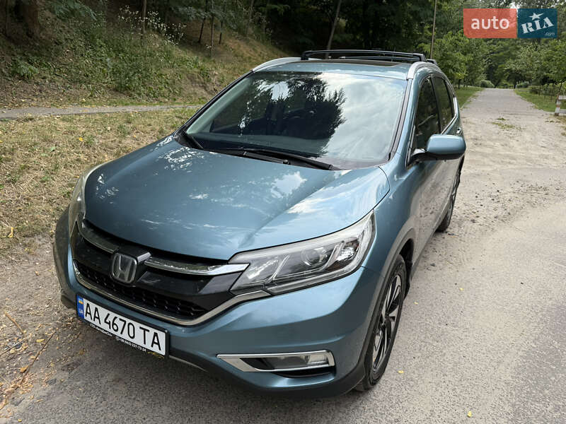 Внедорожник / Кроссовер Honda CR-V 2016 в Киеве