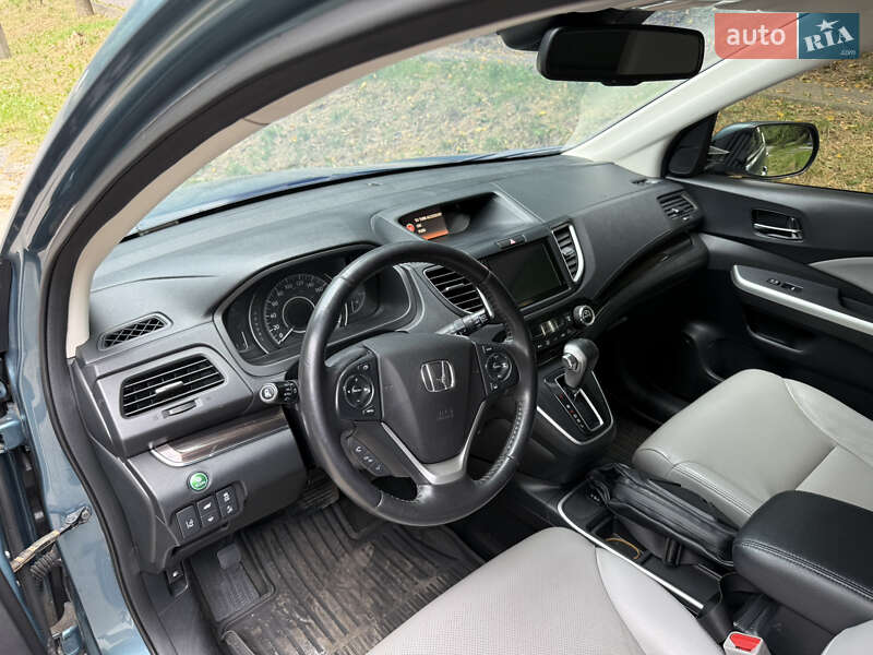 Внедорожник / Кроссовер Honda CR-V 2016 в Киеве