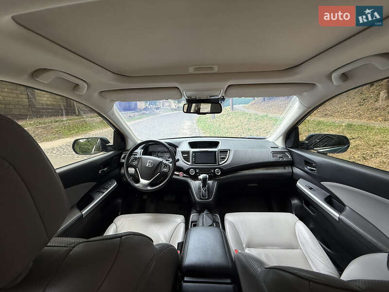 Внедорожник / Кроссовер Honda CR-V 2016 в Киеве