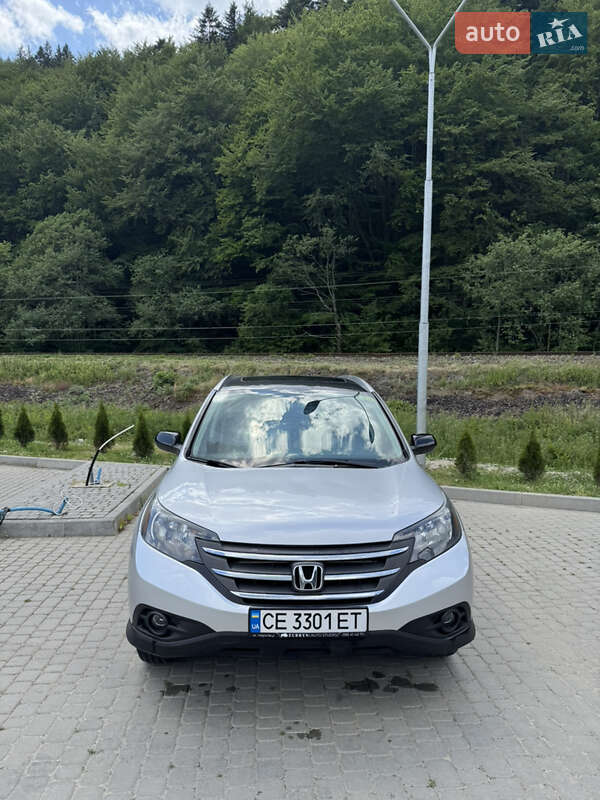 Внедорожник / Кроссовер Honda CR-V 2013 в Черновцах