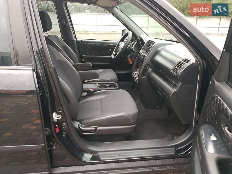 Внедорожник / Кроссовер Honda CR-V 2004 в Луцке