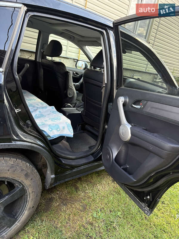 Внедорожник / Кроссовер Honda CR-V 2006 в Хырове