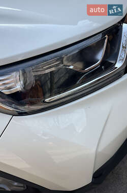 Внедорожник / Кроссовер Honda CR-V 2018 в 