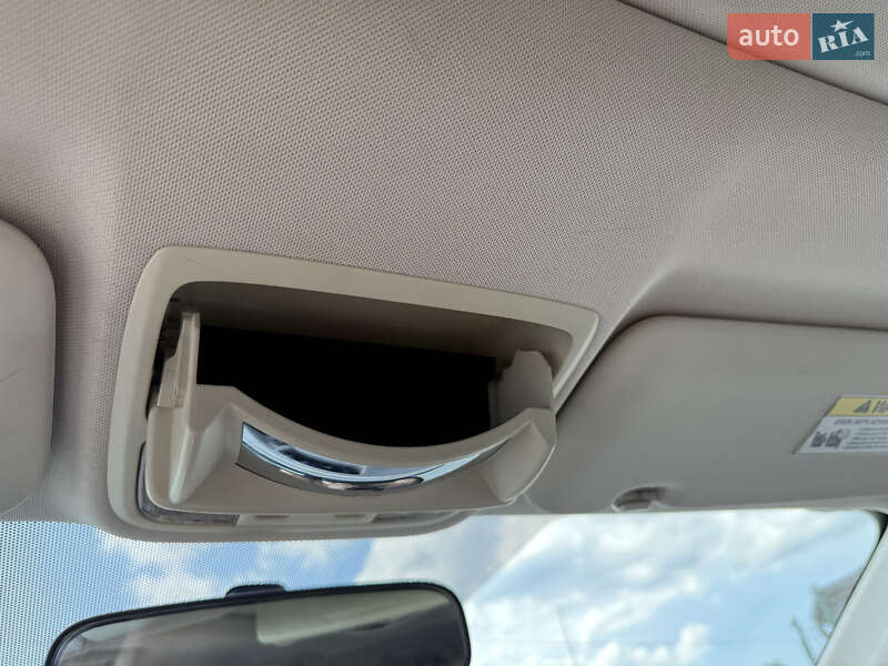Внедорожник / Кроссовер Honda CR-V 2014 в Долине