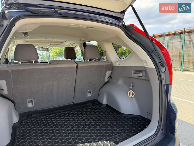 Внедорожник / Кроссовер Honda CR-V 2014 в Долине