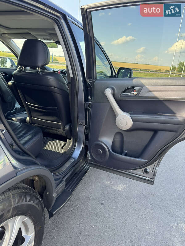 Внедорожник / Кроссовер Honda CR-V 2007 в Дубно