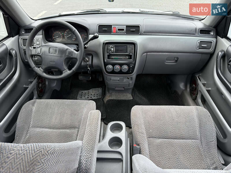 Внедорожник / Кроссовер Honda CR-V 1998 в Черновцах