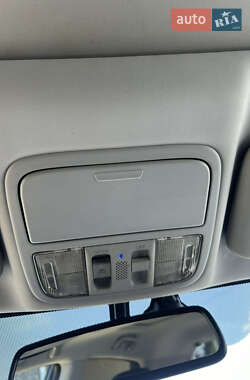 Внедорожник / Кроссовер Honda CR-V 2011 в 