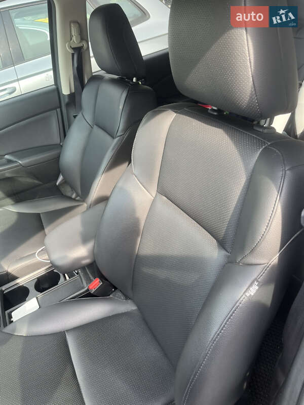 Внедорожник / Кроссовер Honda CR-V 2016 в Киеве