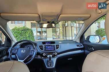 Внедорожник / Кроссовер Honda CR-V 2015 в 
