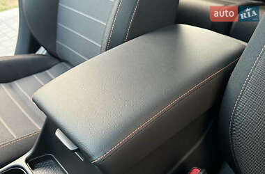 Внедорожник / Кроссовер Honda CR-V 2023 в 