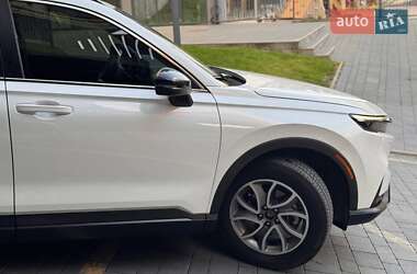 Позашляховик / Кросовер Honda CR-V 2023 в 