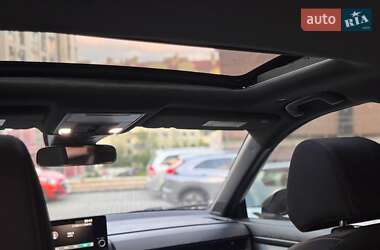 Позашляховик / Кросовер Honda CR-V 2023 в 