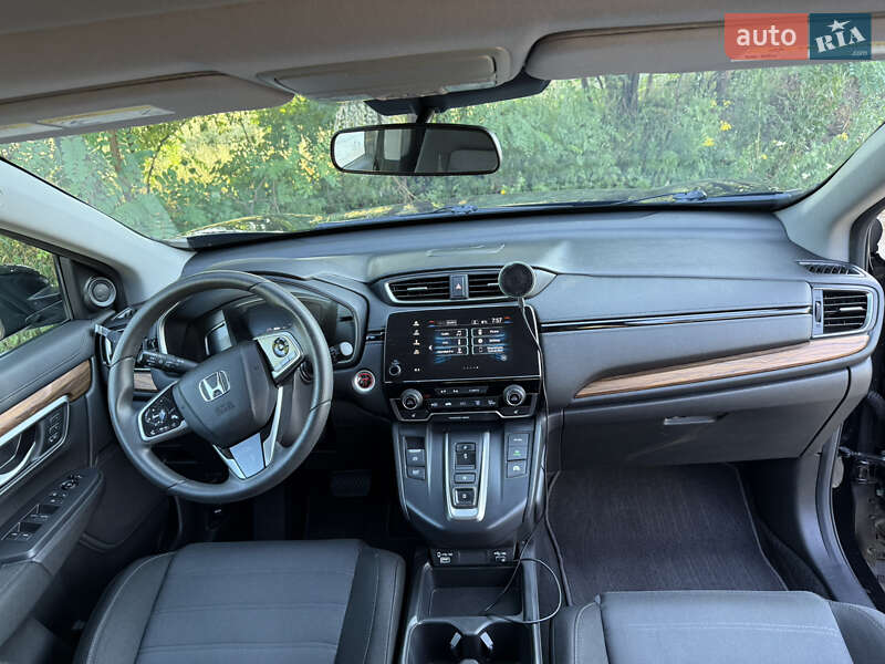 Внедорожник / Кроссовер Honda CR-V 2020 в Харькове