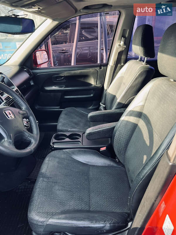 Внедорожник / Кроссовер Honda CR-V 2002 в Ровно
